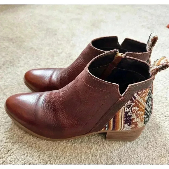 Inkkas Brown Leather Peruvian Bootie w/Artsy Design Small Heel Sz 8 - Picture 3 of 8